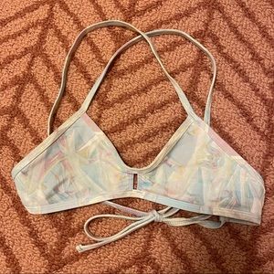 Discontinued print Jolyn vent top